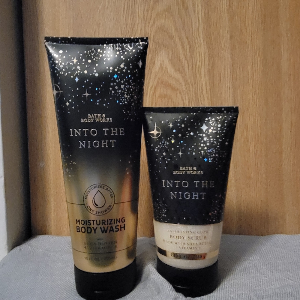 Bath & Body Works Into the Night Black and Gold Body Wash Set